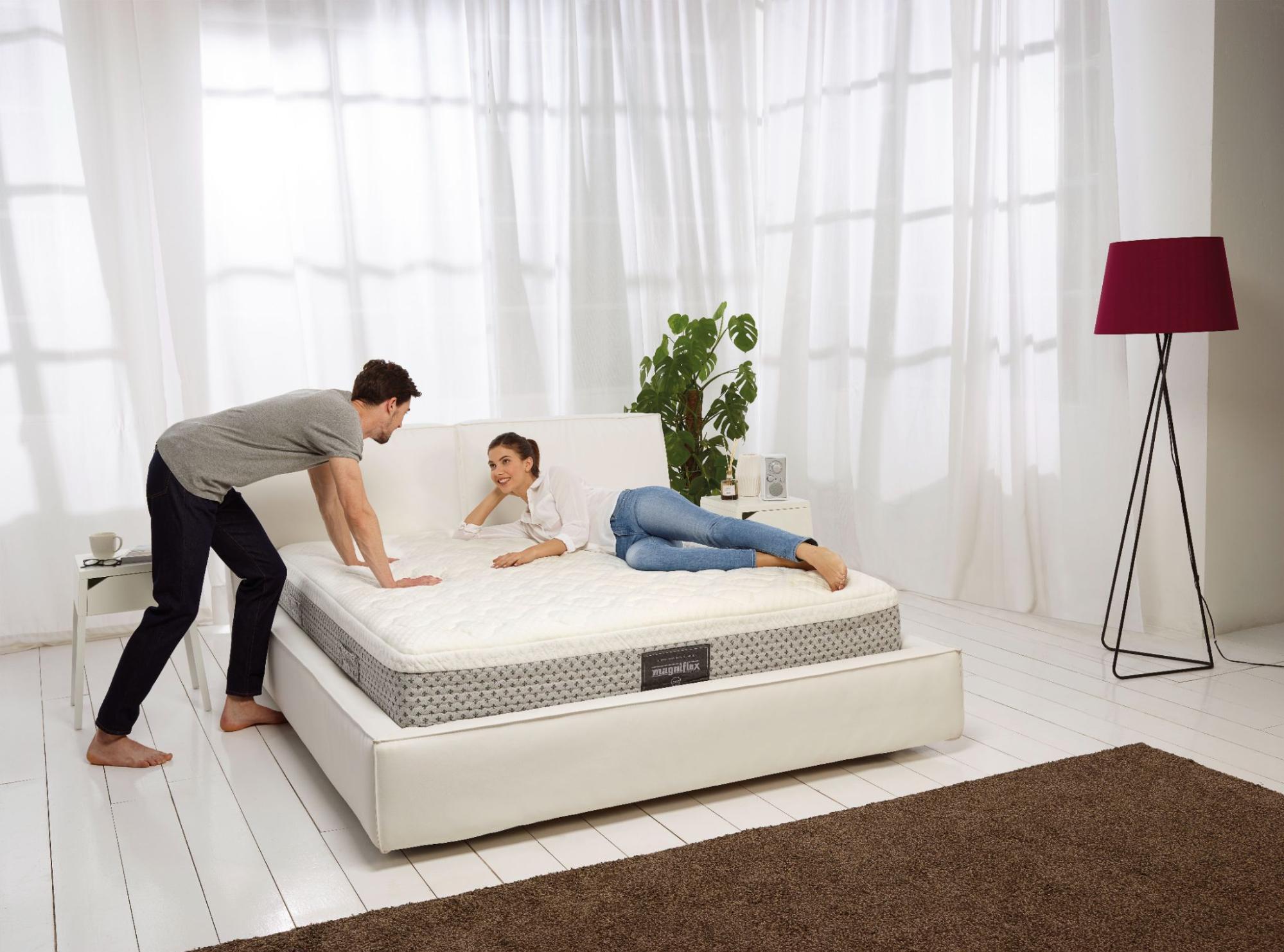 Memory Foam vs. Spring Mattresses: Which Is Right for You?